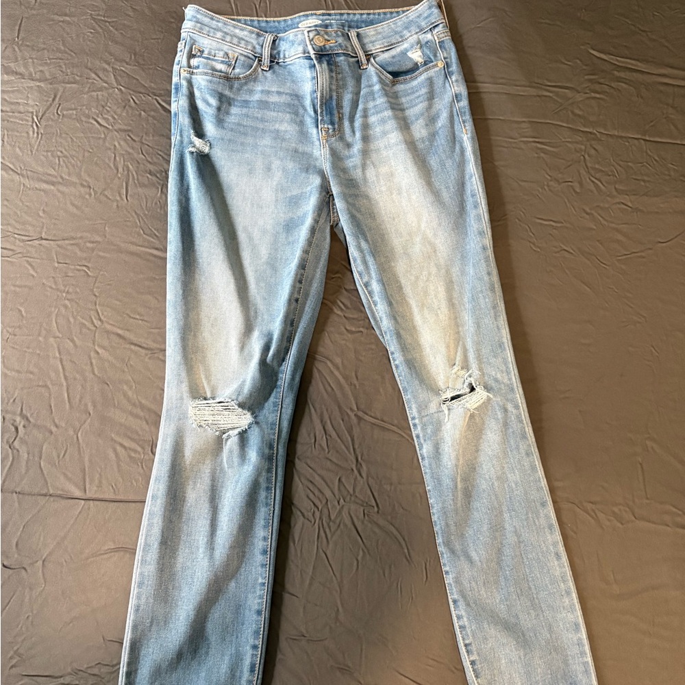 Old Navy Light Blue Distressed Women’s Jeans
